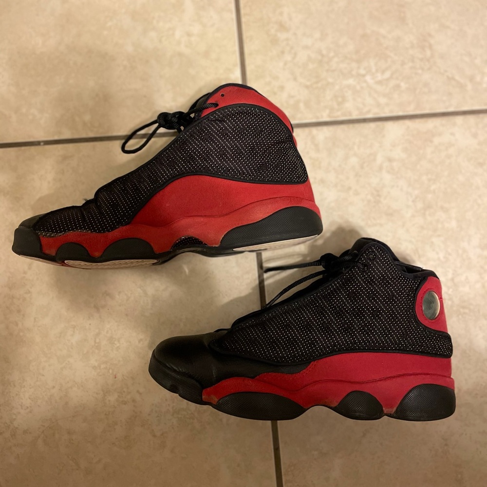 Jordan 13 res and black